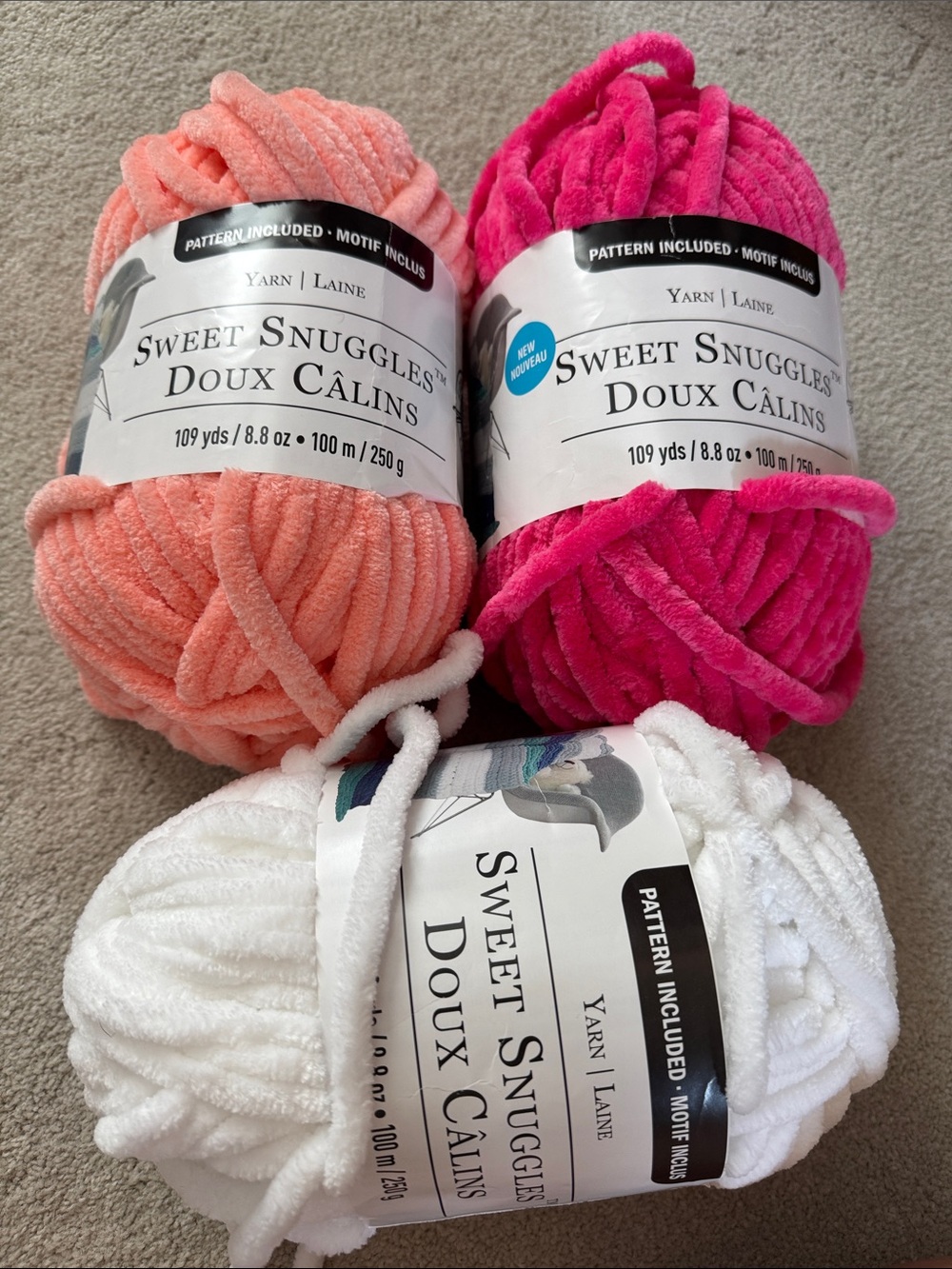 Sweet Snuggles Plush Yarn Trio - Coral, Hot Pink & White